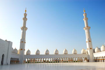 Sheikh Zayed Grand Mosque during sunset, Abu Dhabi, UAE