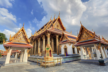 Fototapeta na wymiar Wat Phra Kaeo, Bangkok, Thailand