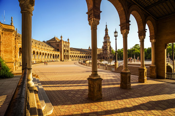 Fototapeta premium Spanish Square (Plaza de España) in Sevilla at sunset, Spain.