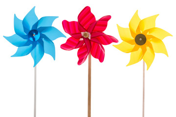 Windrad isoliert und freigestellt in blau, rot und gelb