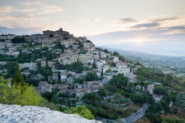 Obraz premium Gordes during sunrise