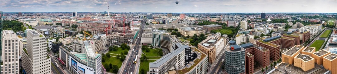 Fototapeta na wymiar Panorama of Berlin