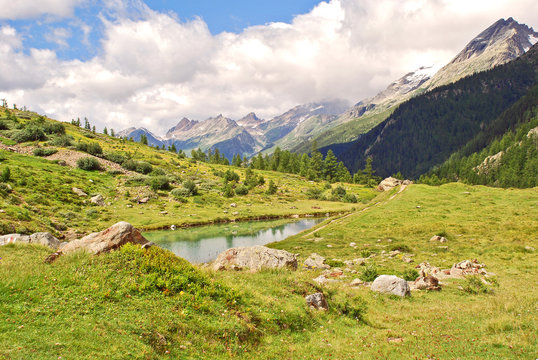 Der Grundsee nahe der Fafleralp im L&ouml;tschental