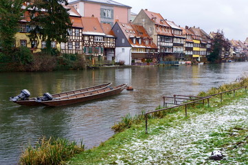 Fototapeta na wymiar Mała Wenecja w zimie Bamberg