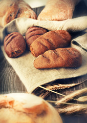 Loaves of bread on a linen cloith