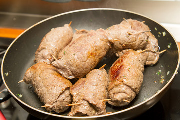 Rouladen in a pan