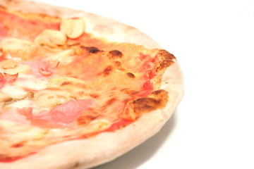 pizza prosciutto e funghi