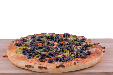 who;e pizza on a chopping board