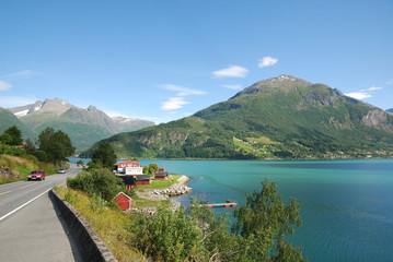 Fototapeta na wymiar Letni widok Norwegii