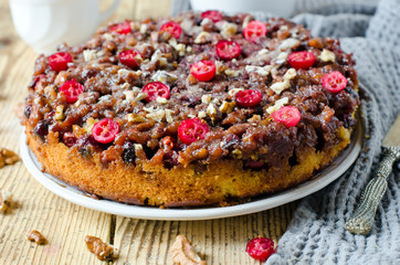 Cake with cranberries and walnuts