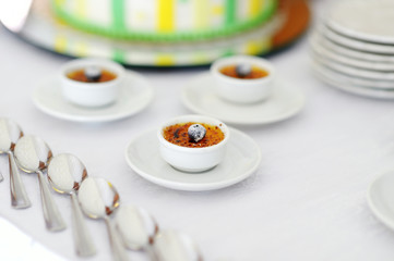 French vanilla cream dessert