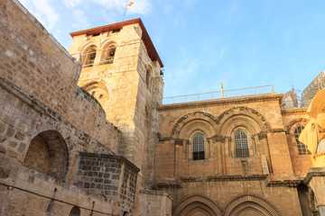 Fototapeta na wymiar Belfry and courtyard the Temple of the Holy Sepulchre