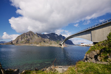 Fototapeta premium Norwegian bridge