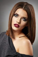 Fototapeta premium Streight hair style. Close up woman face portrait.