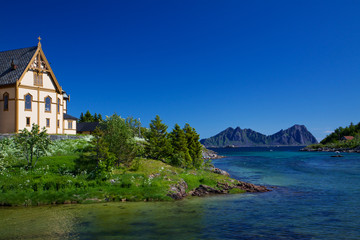 Naklejka premium Nature around Lofoten cathedral