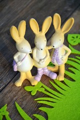 drei Osterhäschen