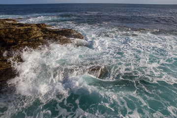 Fototapeta na wymiar Trzepotanie fale w oceanie