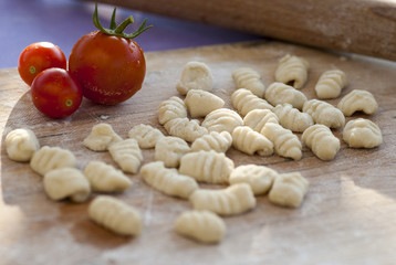 preparazione  gnocchi di patate