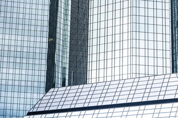 Obraz premium modernes Bürogebäude in Frankfurt -- Hochhäuser