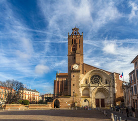 Fototapeta na wymiar Katedra St Etienne w Tuluzie - Francja