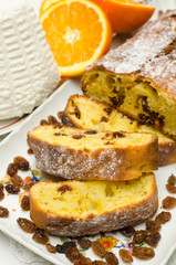 Torta alla ricotta, arancia e uva passa