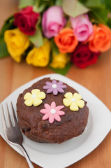 Schokoladentörtchen mit Rosen