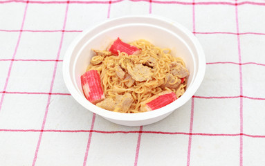 Instant noodle