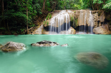 Fototapeta na wymiar Erawan Waterfalls