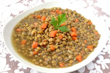 zupa z soczewicy zielonej