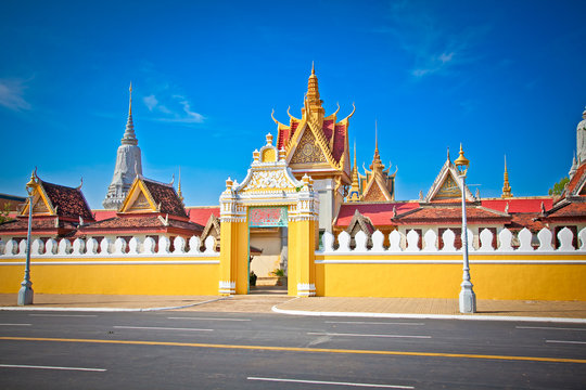 The entrance of Royal palace , Phnom Penh, Cambodia.