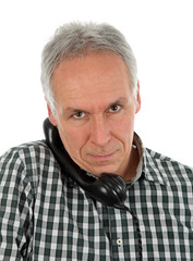 Mann mit Telefonhörer