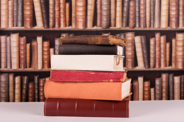 Książki biblioteka © twotnig