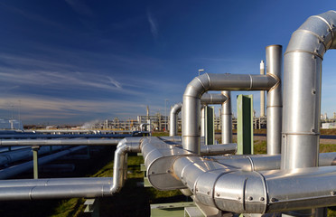 Rohrleitungen Raffinierie // pipelines in Refinery