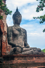Obraz premium Buddha statue at Wat Mahathat temple in Ayutthaya. Thailand