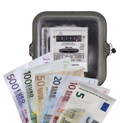 Strom, Kosten, Geld. Stromzähler und Euro.