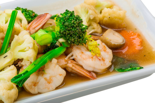 Shrimps with vegetables