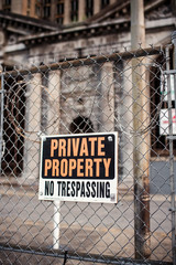 Naklejka premium Warning sign