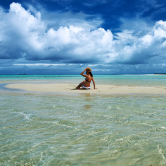 Obraz premium Woman at beach