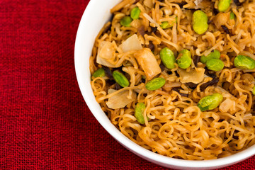 fried noodle asian food