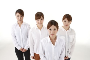 Fototapeta premium 四人の若い女性