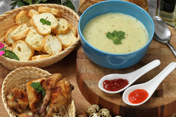 corn soup and garlic bread