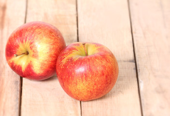 red apple