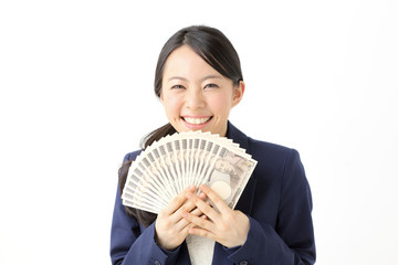 お金を持って喜ぶ女性