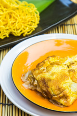 Stir fried noodle with egg