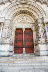 Fototapeta na wymiar Arles, Saint-Trophime church