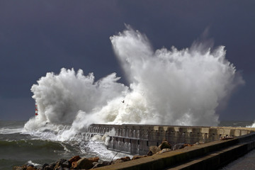 Stormy waves