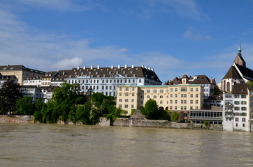 Fototapeta na wymiar Rzeka Domy na Renie, Bazylea, Szwajcaria