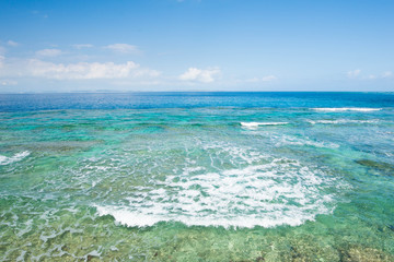 久高島の海と波