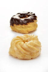 Glazed crullers