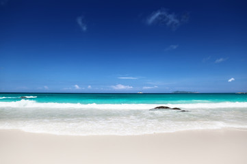 Fototapeta na wymiar Plaża na wyspie Praslin, Seszele